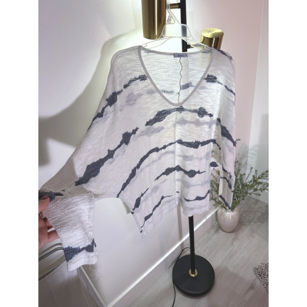 Nati sweater dolman long sleeve beach coastal style cotton tiedye vneck blue EUC